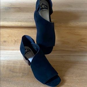 Women’s dress shoes